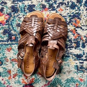 BearPaw Women’s Sandals ~ NWB ~ Size 8. Brown.